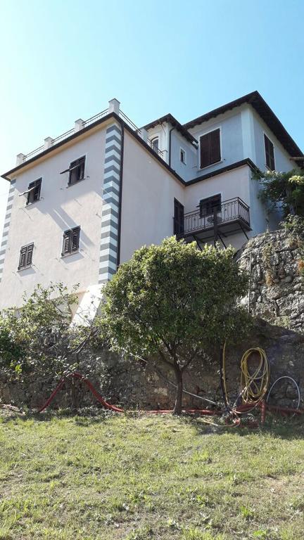 Trekking In Paradise Bed & Breakfast